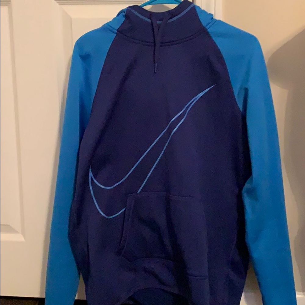 Sweat shirt